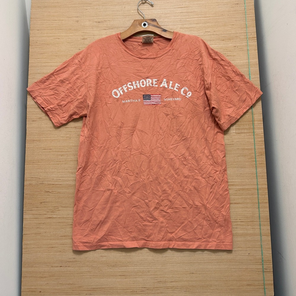 ComfortWash Offshore Ale Co Marthas Vineyard Graphic T-Shirt Mens Medium Coral